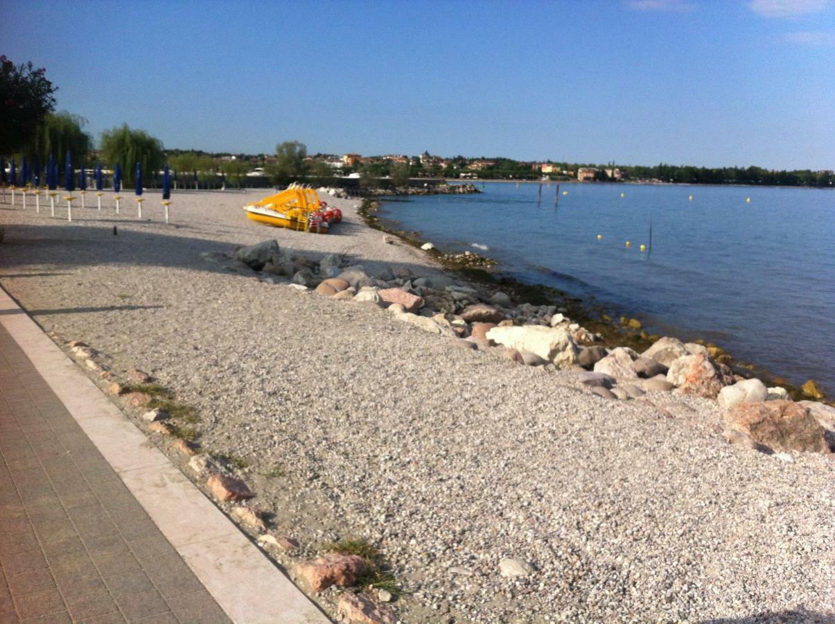Garda Relais Luna Blu Peschiera del Garda Exterior foto